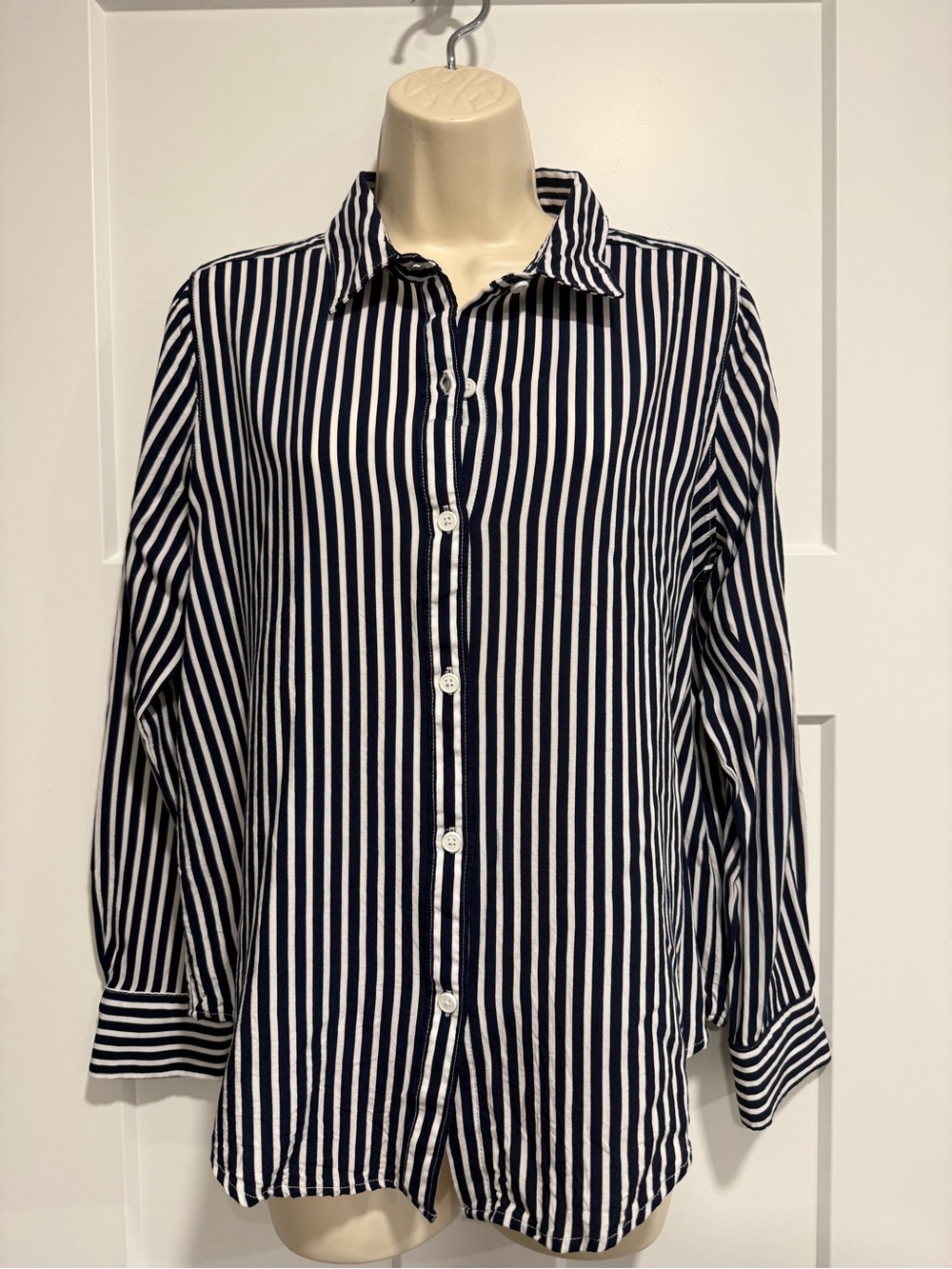 Liz Claiborne Navy & White Striped Button Front Shirt Women’s M Y2K 1990’s inspo